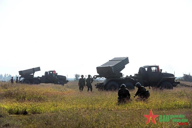 北方战场战略防御炮兵火箭部队反击战略空降越军未来作战设想(图6)